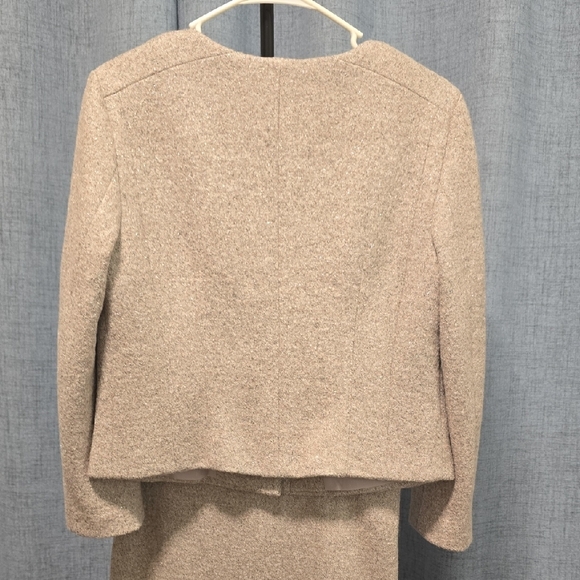 Ann Taylor Size 8/6 Skirt Suit w/Blazer Jacket Professional, career, church - Picture 7 of 16